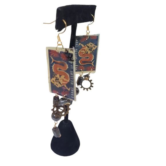 14k Greece Labors of Hercules Stamp Hemitite Earrings - Picture 2 of 3